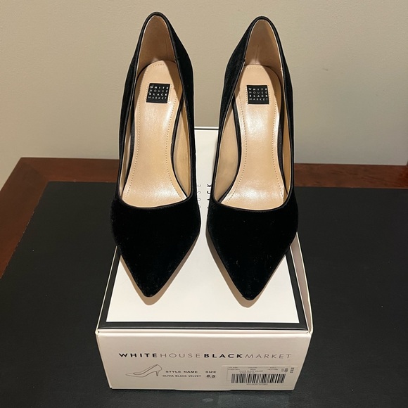 WHBM Olivia Black Velvet Pumps Heels Size 8.5 - Picture 4 of 11